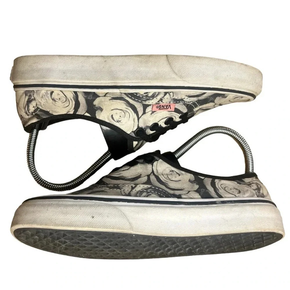 Vans Authentic Digi Roses Floral Lace Up Skateboard Sneakers Men's 4.5/Women's 6 - Picture 2 of 9